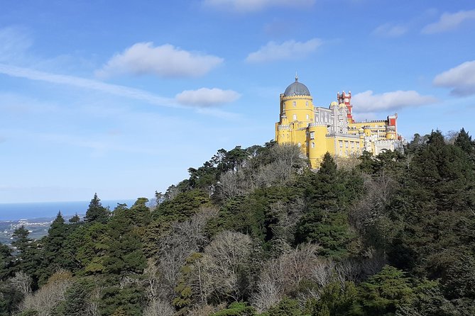 Sintra-Cascais Natural Park by E-Bike: 8- hour Tour from Lisbon - Azóia lunch stop: refuel in the middle, not at the end