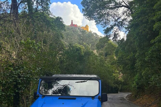 Sintra & Cascais: Private Full-Day Adventure in a Classic 4x4 - The day at a glance: palaces, viewpoints, beaches, and Cascais