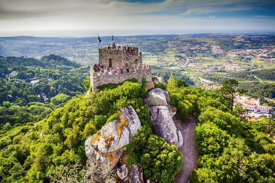 Sintra: Castle of the Moors Skip-the-Line Ticket - What you will see on the ramparts and ruined courtyards
