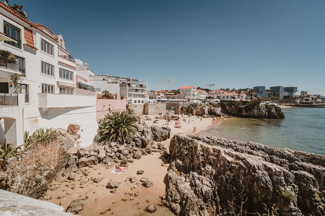 Sintra & Coast Escape – Palaces, Beaches & Villages - Azenhas do Mar: Cliffside Houses and a Natural Pool Stop