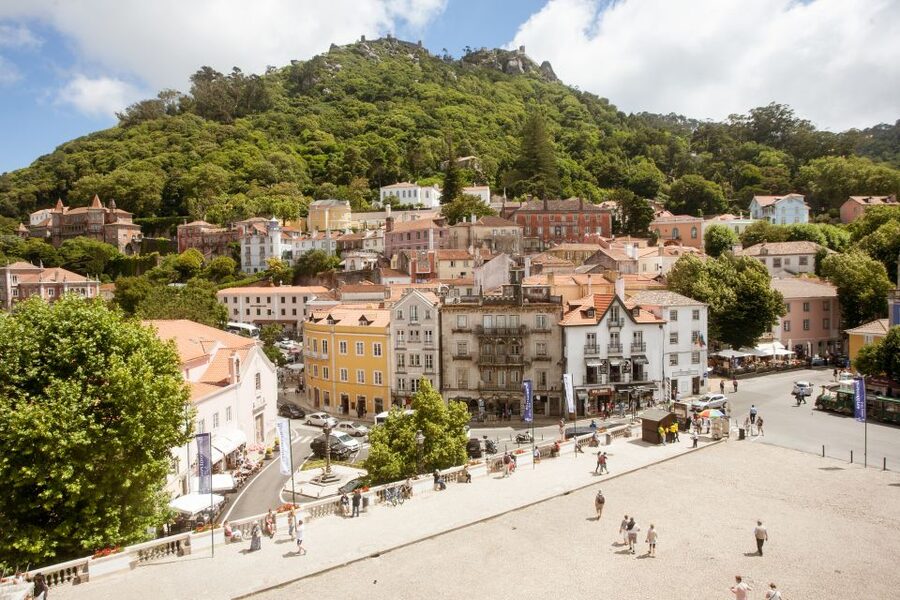 Sintra: Half-Day Tour with Royal Palace Ticket - From Cityrama Gray Line to Sintra, without the hassle