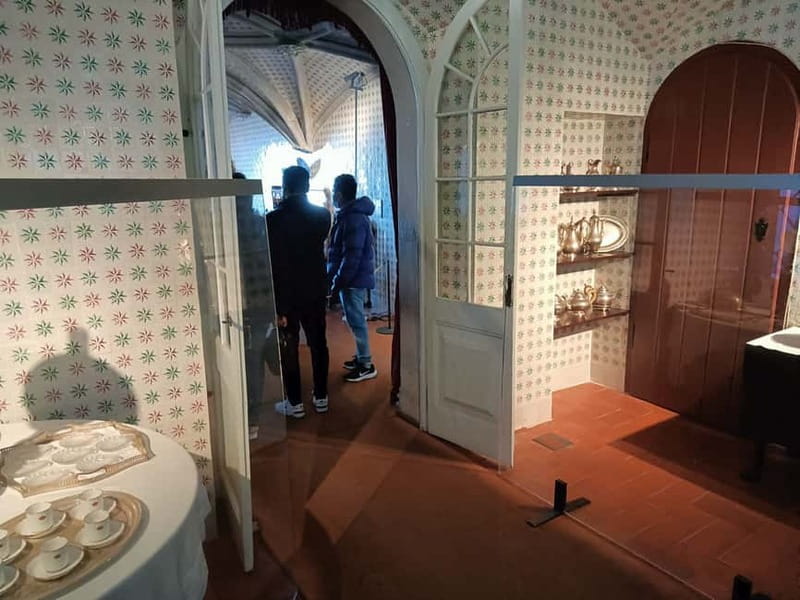 Sintra: Pena Palace and Park Entry Ticket with Tuk Tuk Ride - Self-Guided Palace Time: How to Use Your Pace Wisely