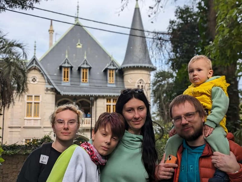 Sintra: Private Half-Day Classic Car or Electric Jeep Tour - How the guide changes everything: Cátia, Diogo, Manuel, Erica, and Samuel
