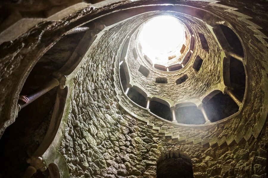 Sintra: Quinta da Regaleira E-Ticket and Audio Guide - The palace and fountains: where the site feels designed, not accidental