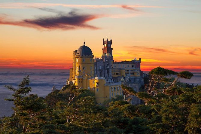 Sintra Small-Group Tour: Let the Fairy Tale Begin with Pick Up - Sintra historic center, medieval streets, and the Travesseiro break