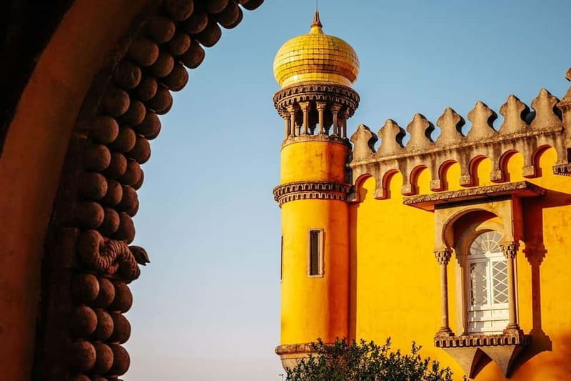 Sintra: The Romantic Village – Private Half-Day Guided Tour - Sintra Palace and Fonte Mourisca: short stops that round out the day