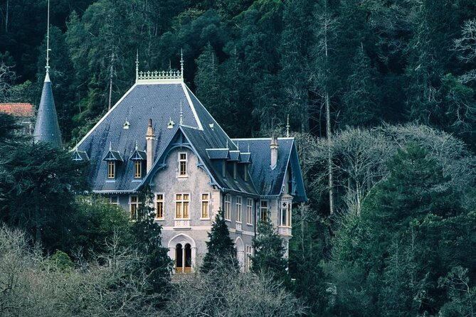 Sintra Walking Tour: Romantic Village & Palaces - Old Sintra sweet stops: Queijadas da Sapa and Piriquita breaks