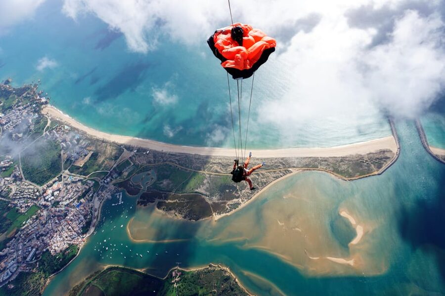 Skydive Algarve: Tandem Skydiving 10.000ft (up to 15.000ft) - After the landing: certificate, harness removal, and footage within an hour