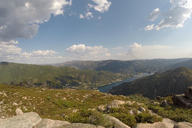Small Group Geres National Park Full Day with picnic from Porto - Guides make the day: English, local stories, and real problem-solving