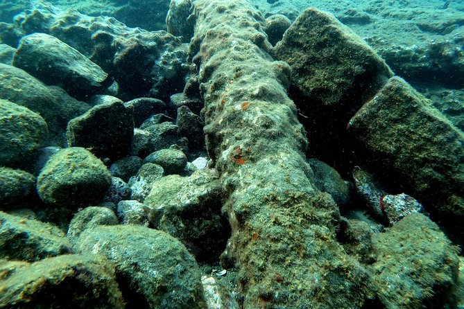 Snorkeling in Vila Franca do Campo - The boat ride and the stop at Vila Franca do Campo