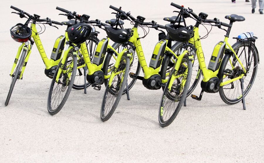 South Lisbon: 3-Hour Christ the King Electric Bike Tour - Electric-bike comfort on Lisbon’s south side, in 3 hours