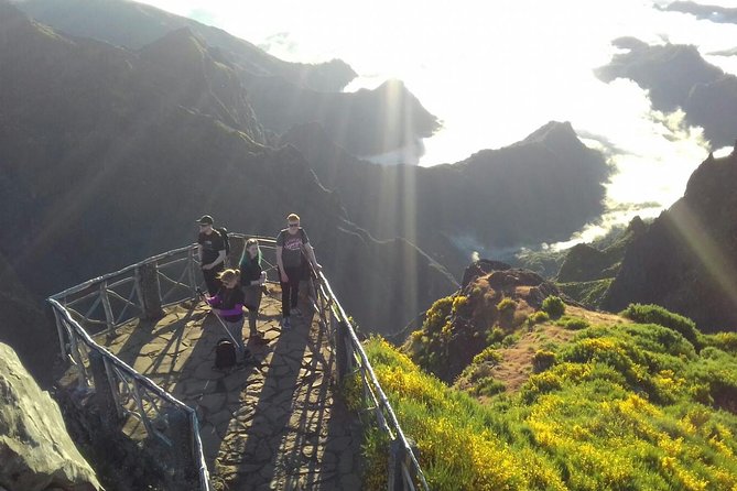 Sunrise Guided Hike PR1 Pico do Areeiro Pico Ruivo small group - Why the Pico do Areeiro to Pico Ruivo sunrise hike feels worth the effort