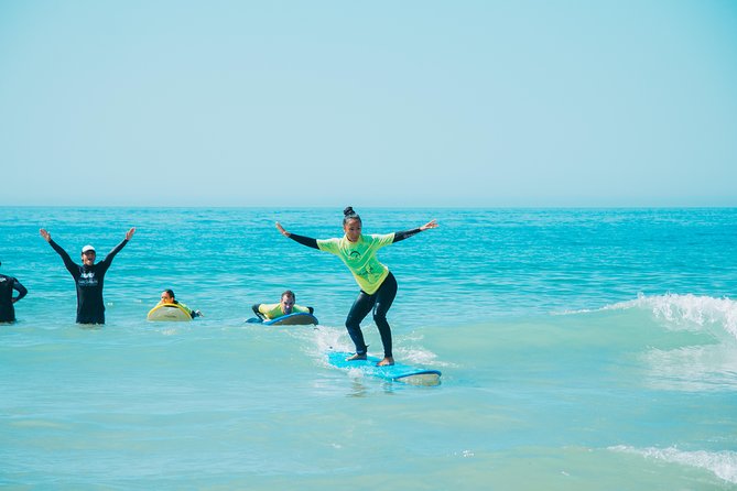 Surf Lesson on Praia de Carcavelos - What the waves feel like during your first session