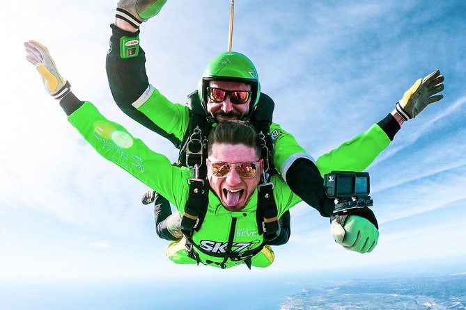 Tandem Skydiving — 30 min from Albufeira - Who This Tandem Skydive Is Best For