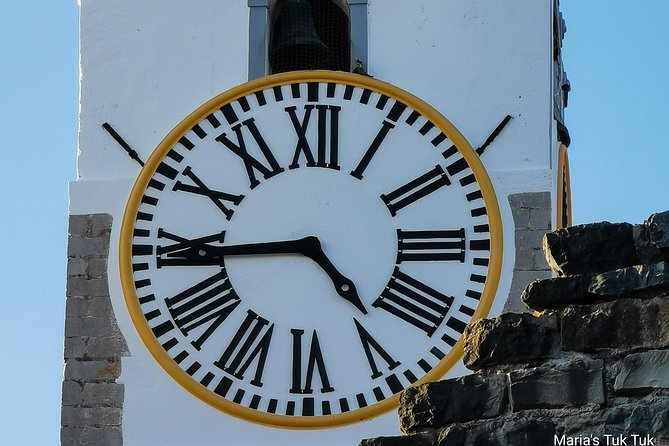 Tavira City Tuk Tuk Tour - 1h Tavira City Tour - Santa Maria do Castelo Church, where the tour gives you a first anchor