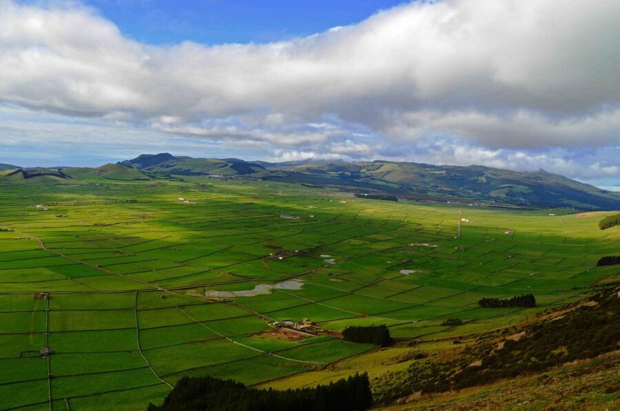 Terceira Island: Caves and Craters Tour - Serra do Cume crater viewpoint: start with the big Terceira picture