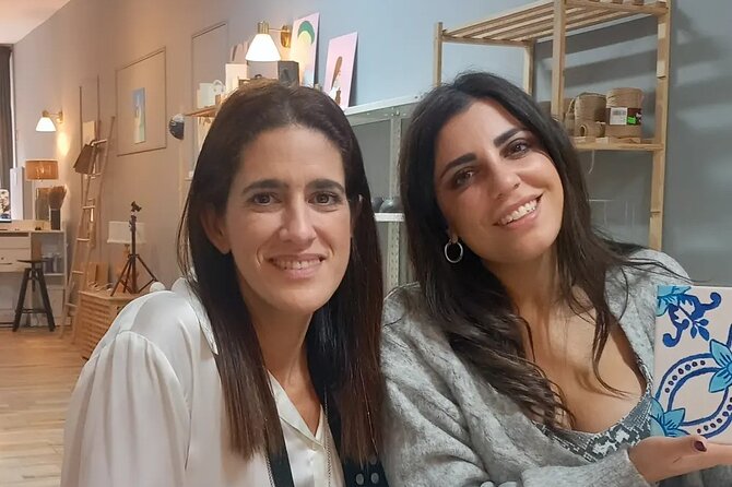 Tile Painting and Cocktails in Downtown Porto - Painting with acrylics, then sealing and finishing: what happens after you stop