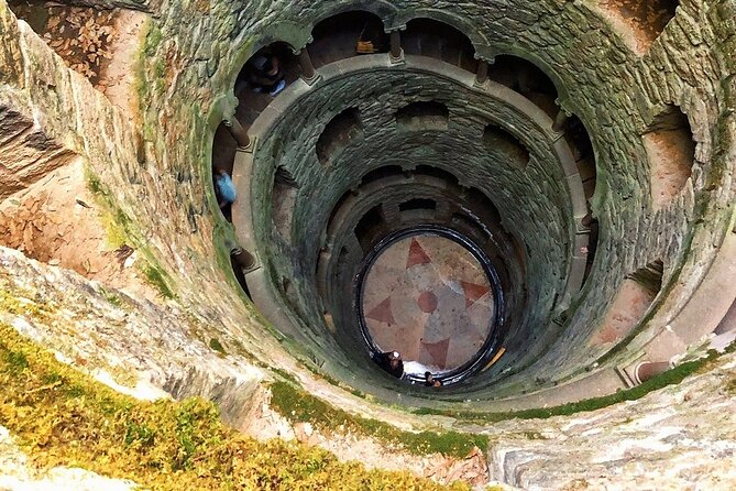 Tours and Transfers - Quinta da Regaleira, guided park visit and Masonic symbolism