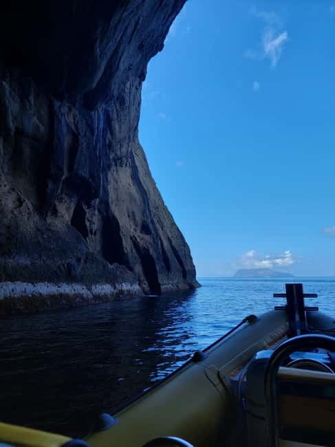 TRIP TO CORVO BY BOAT - Practical stuff that makes or breaks the day (clothes, water, and comfort)