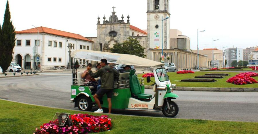 Tuk Tuk Tour in Aveiro - A 30-minute ride through Aveiro’s core
