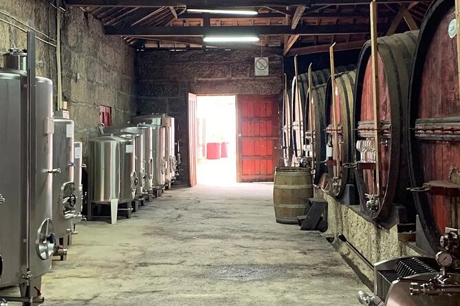 VALE DOURO, Premium Wine Tour, Wine Lunch, Private Boat - Winery visits and tasting structure: more than one stop, more than one style