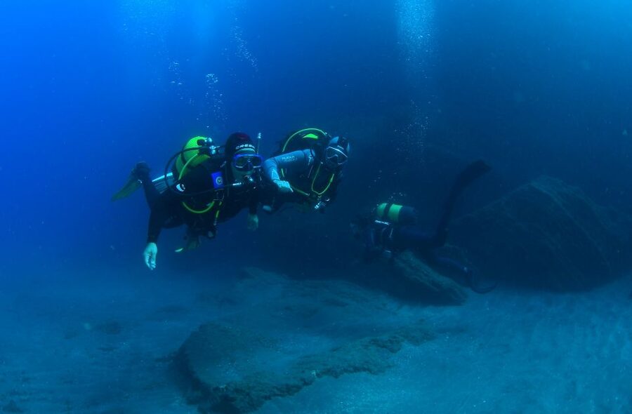Vila Franca Do Campo: Introduction to Scuba Diving Tour - Marina meetup and a 30-minute safety briefing that sets the tone