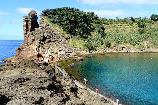 Whale Watching Tour + Vila Franca Islet: Full-day with lunch - Lunch at the marina: why it’s not always on the islet