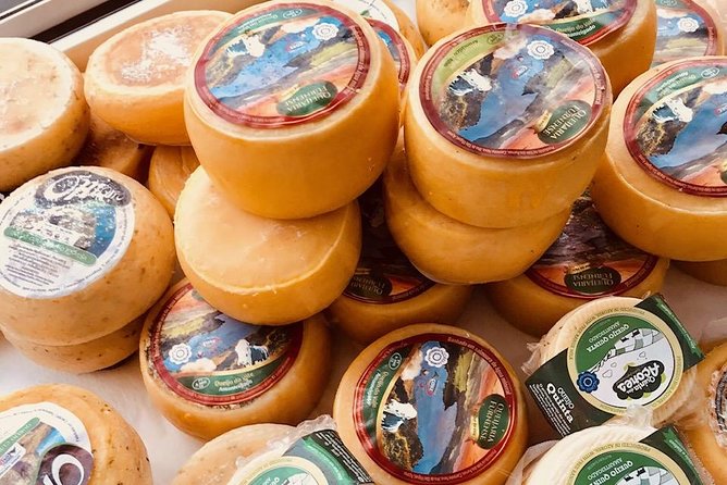 Wine, Cheese & Charcuterie Tasting, including complimentary tour - The optional downtown walk, a quick way to orient yourself