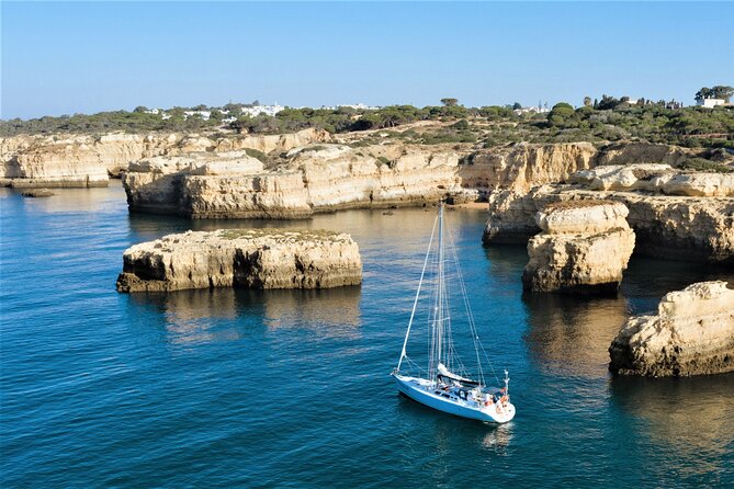 Yatch FINISMAR: 3hours Sailing to Benagil - Who this Benagil sailing tour suits best